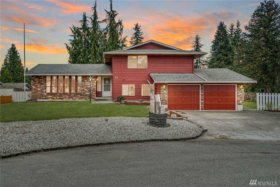 214 109th St SE, Everett, WA 98208 - photo 1