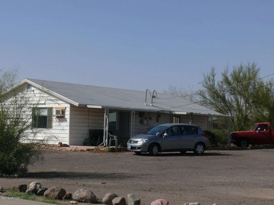 204 N Cactus RD
