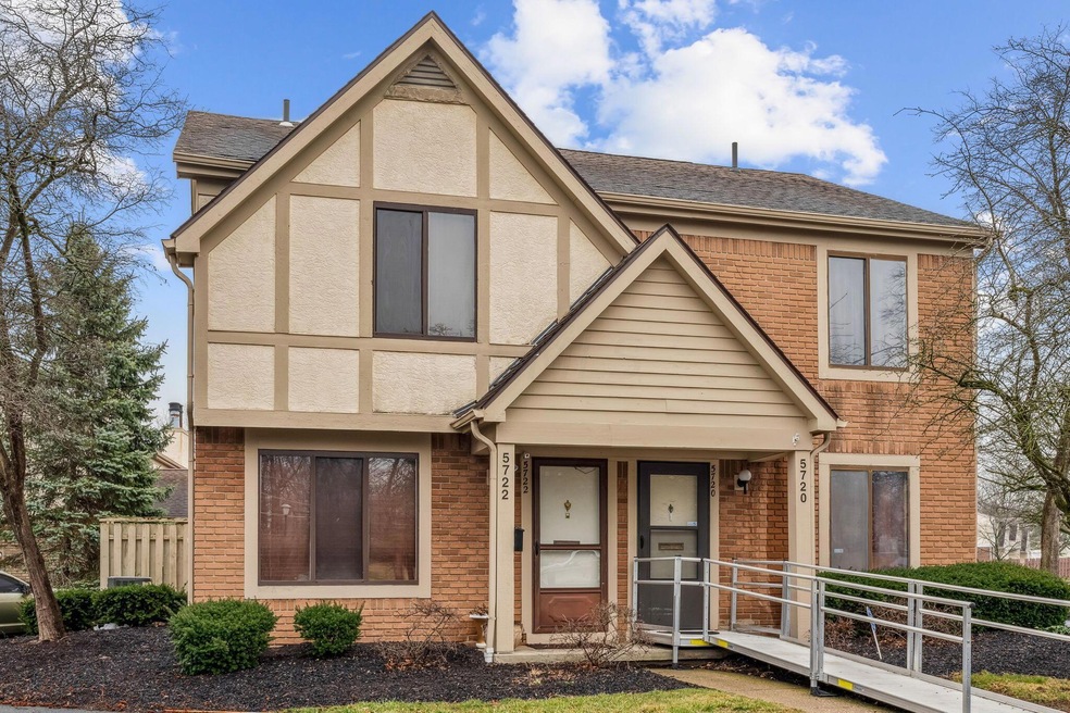 1-web-or-mls-5722-jousting-ln