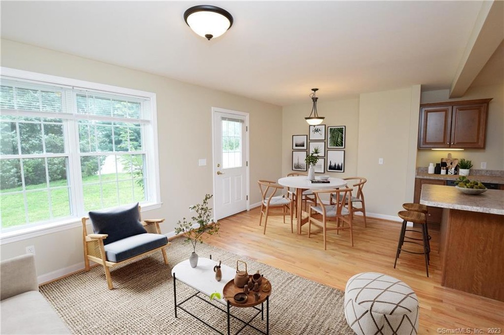 131 Woodland St, Manchester, CT 06042 - photo 1