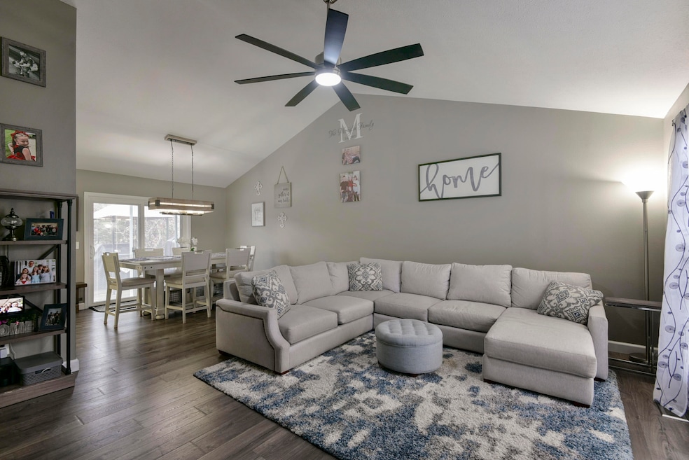 335 Van Buren Rd unit 1, Branson, MO 65616 - photo 1