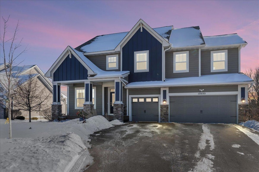 12555 Foxhill Ave N, Hugo, MN 55038 - photo 1