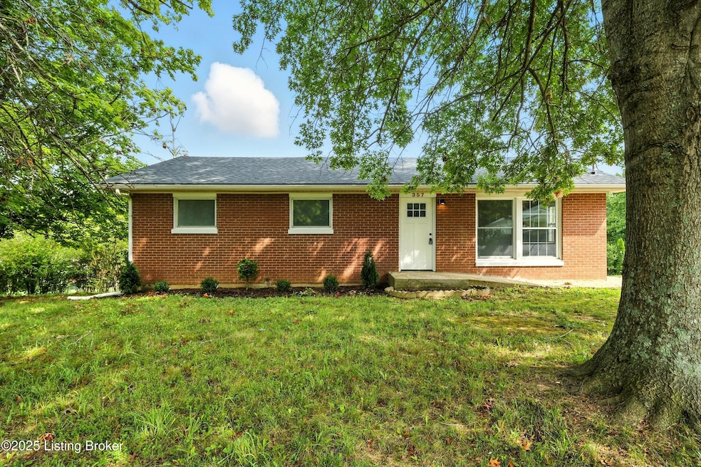 1_357espring_louisvillerealestatemedia_0