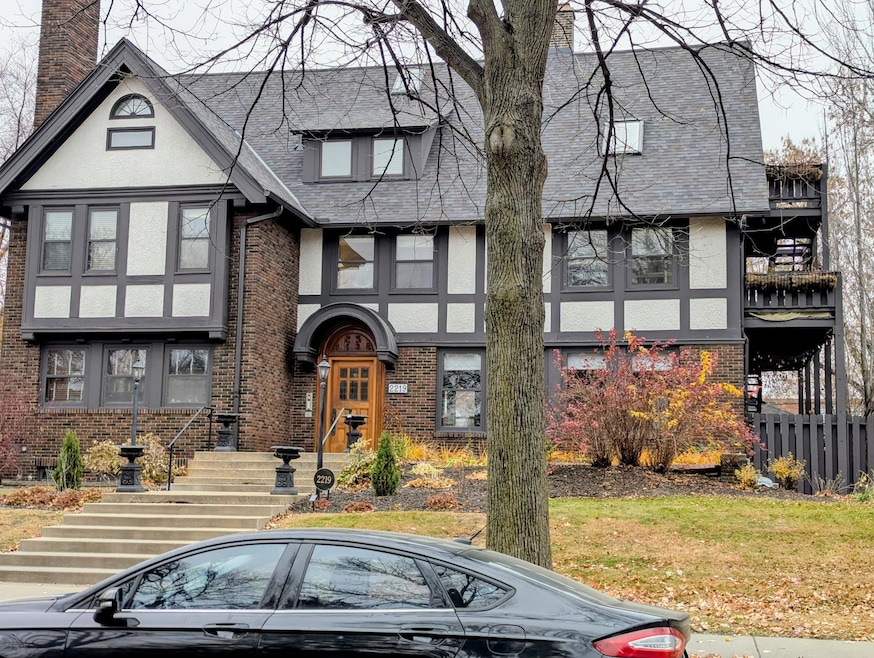 2219 Pillsbury Ave S unit 5, Minneapolis, MN 55404 - photo 1