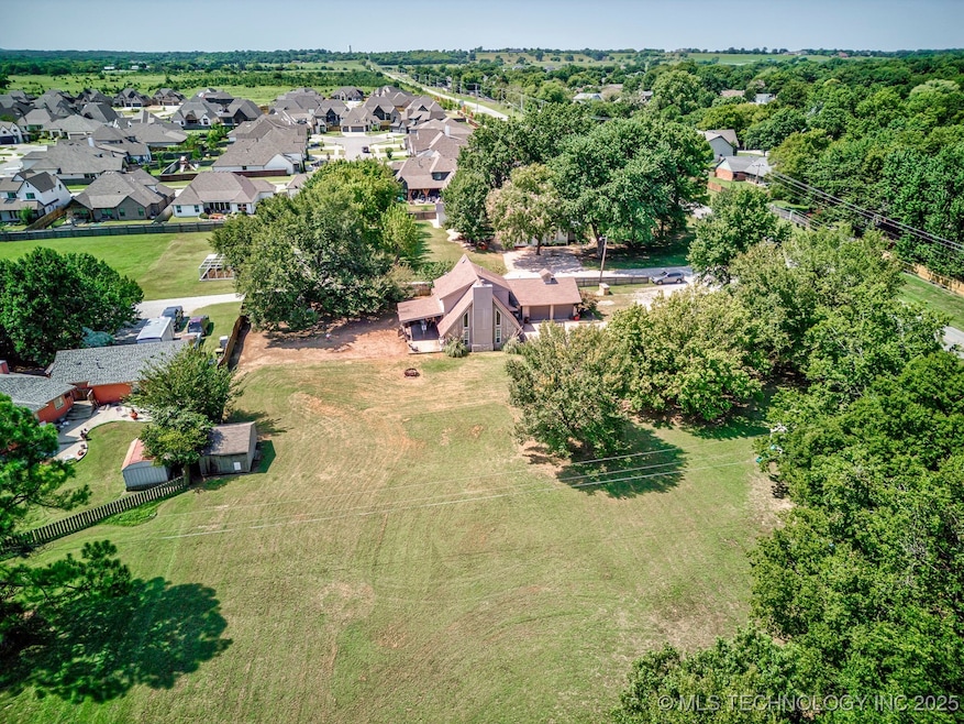 3110 E 141st St S, Bixby, OK 74008 - photo 1