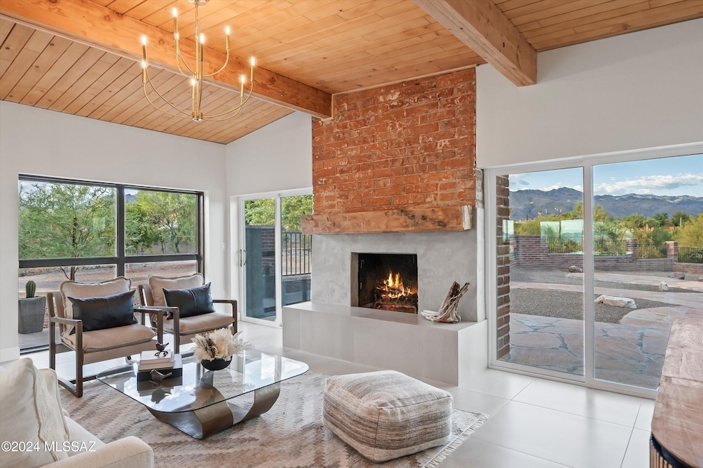 06-Living Area