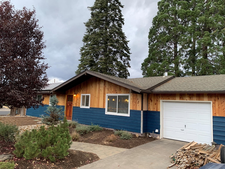 1306 NE Drost Dr, Bend, OR 97701 - photo 1