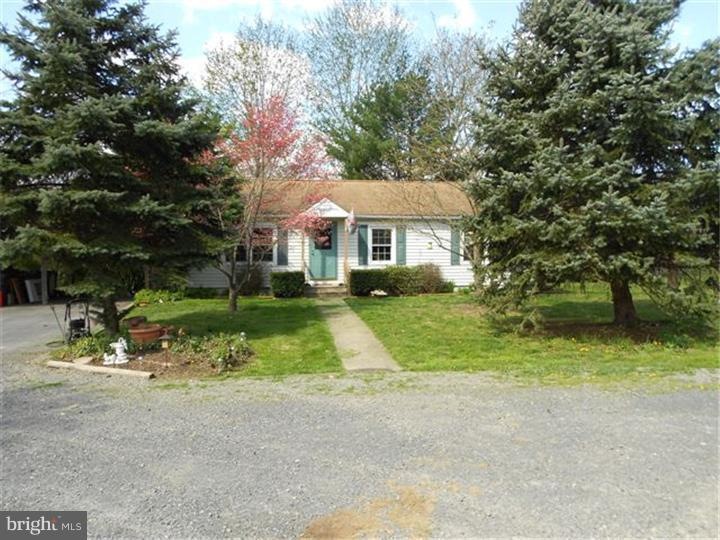 3023 Finland Rd, Pennsburg, PA 18073 - photo 1