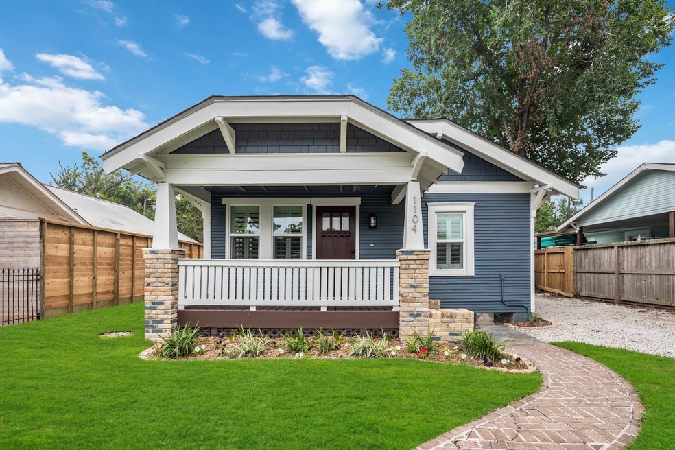 1104 Walton St, Houston, TX 77009 - photo 1