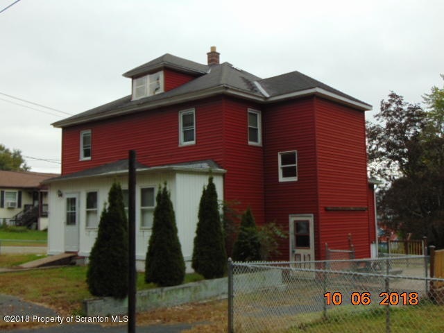 898 Dimmick St, Scranton, PA 18519 - photo 1