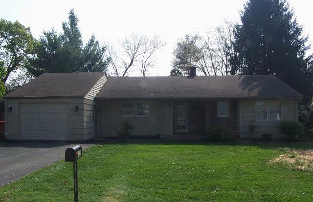 110 Meadowlark Dr, Berea, KY 40403 - photo 1