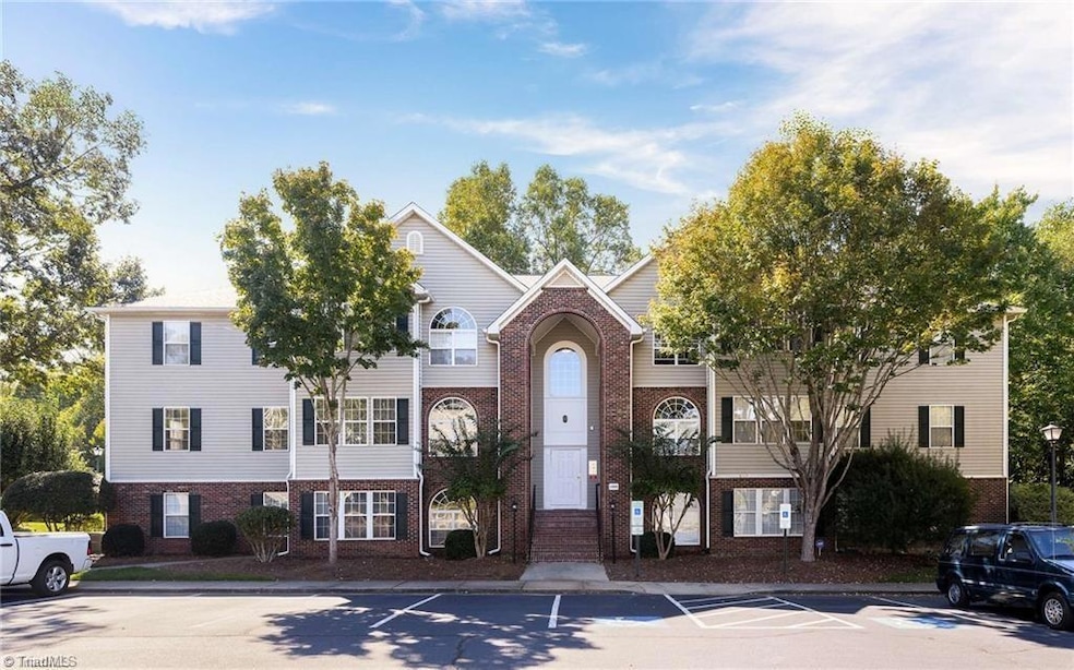 1024 Timberline Ridge Ct unit 1024, Winston Salem, NC 27106 - photo 1