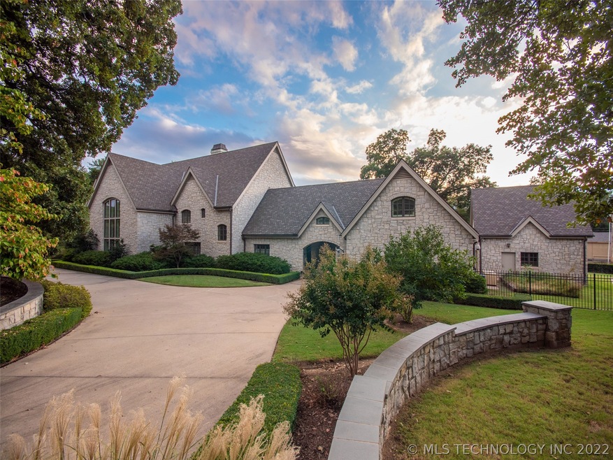 Breathtaking 1.4 Acre Estate in desirable Bolewood