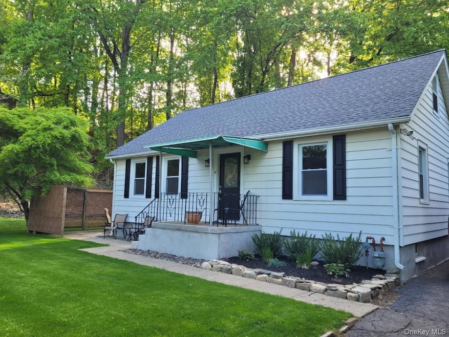 9 Reservoir Rd, Stony Point, NY 10980 - photo 1