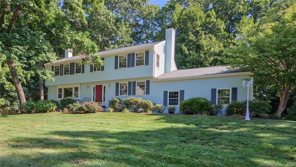 18 Wildwood Rd, Farmington, CT 06032 - photo 1