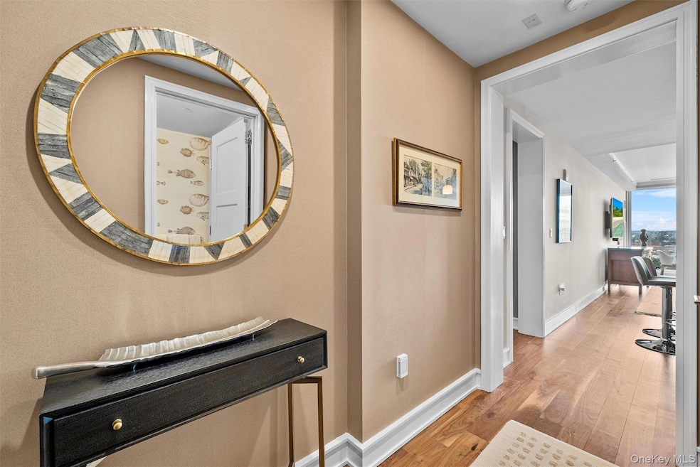 5 Renaissance Square unit 19B, White Plains, NY 10601 - photo 1