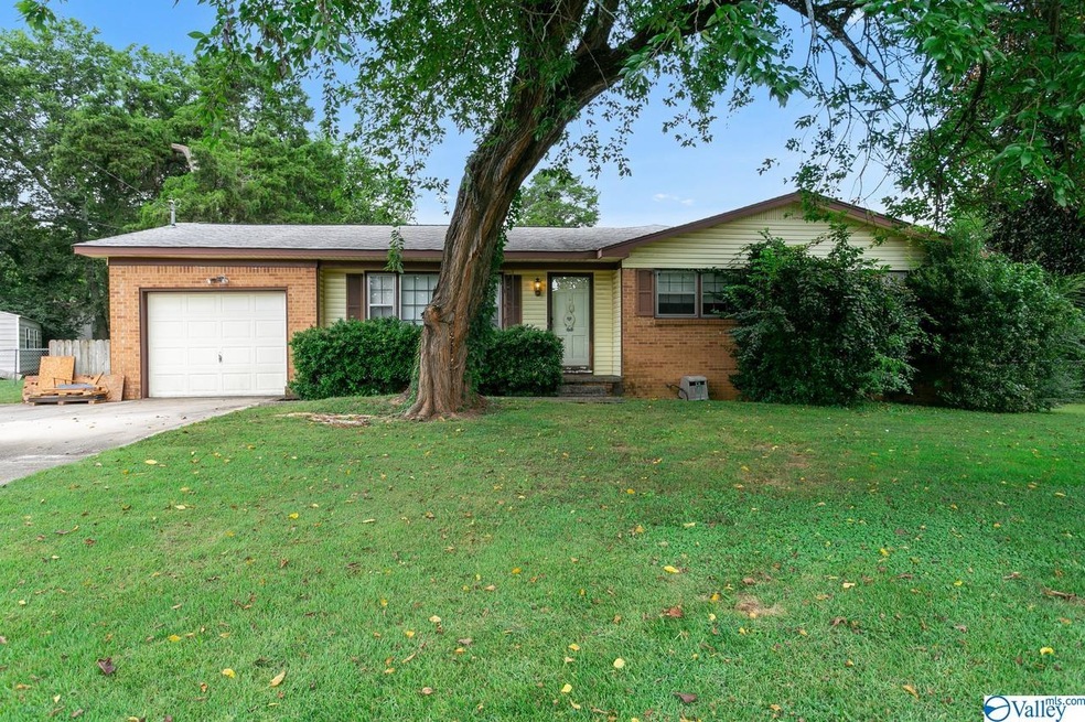 4020 Telstar Cir SW, Huntsville, AL 35805 - photo 1