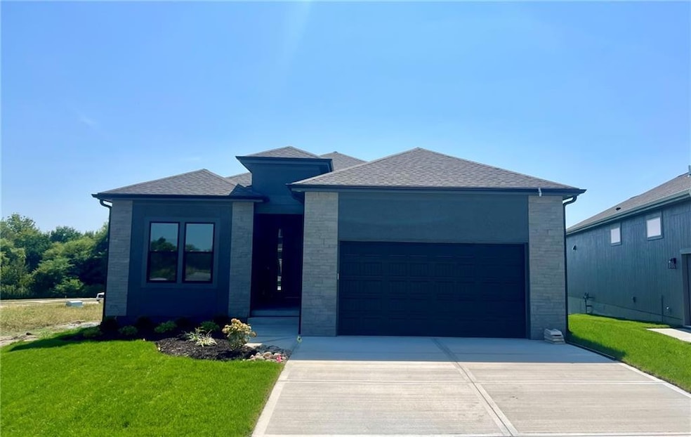 1507 SW Arbor Park Dr, Lee's Summit, MO 64082 - photo 1