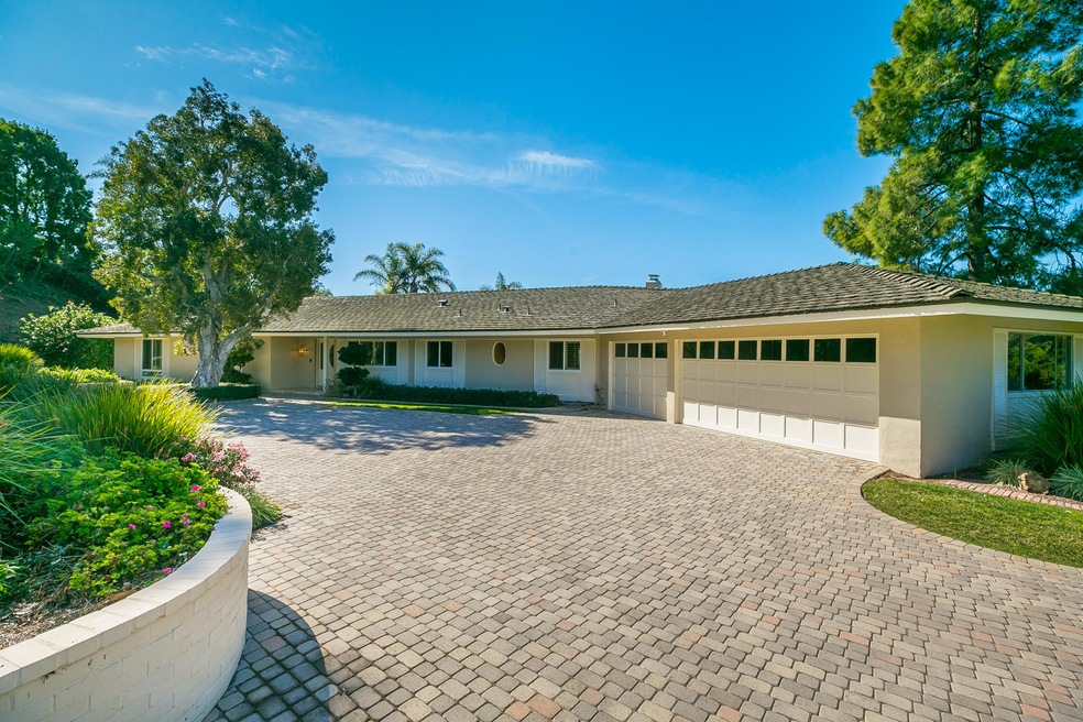 TwoFishDigital_1098GarridoCourt-5