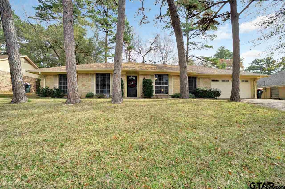 8216 8216 Clemson, Tyler, TX 75703 - photo 1