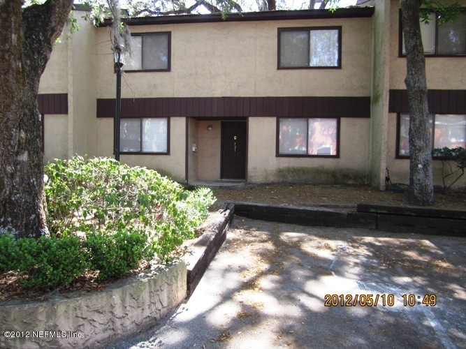 731 Oaks Field Rd, Jacksonville, FL 32211 - photo 1