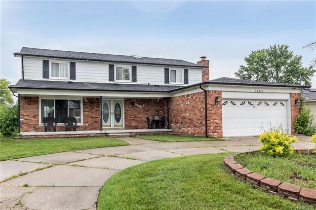 Welcome to 22218 Ivanhoe Ln!