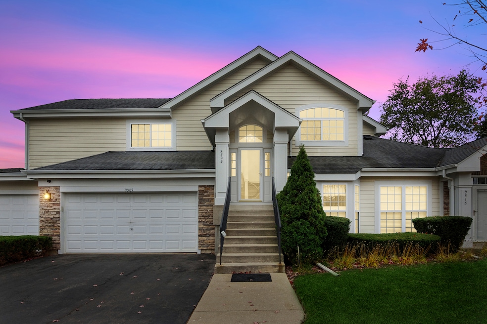 9509 Georgetown Ln unit 17A, Crystal Lake, IL 60014 - photo 1