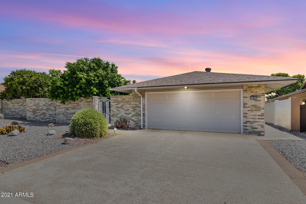 17407 N Lindgren Ave, Sun City, AZ 85373 - photo 1