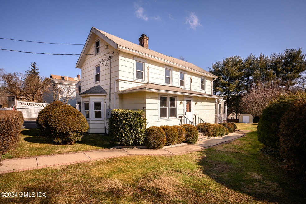 42 Glenville St, Greenwich, CT 06831 - photo 1