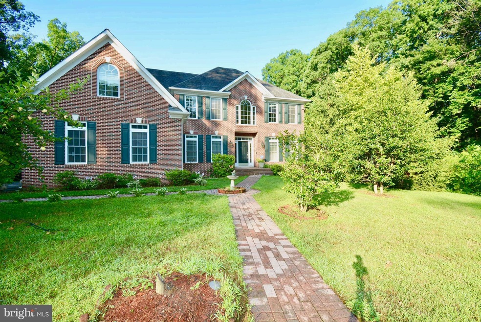 9025 Kiger St, Lorton, VA 22079 - photo 1