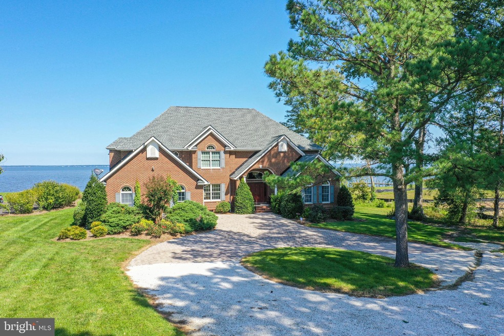 314 Church Point Ln, Colonial Beach, VA 22443 - photo 1