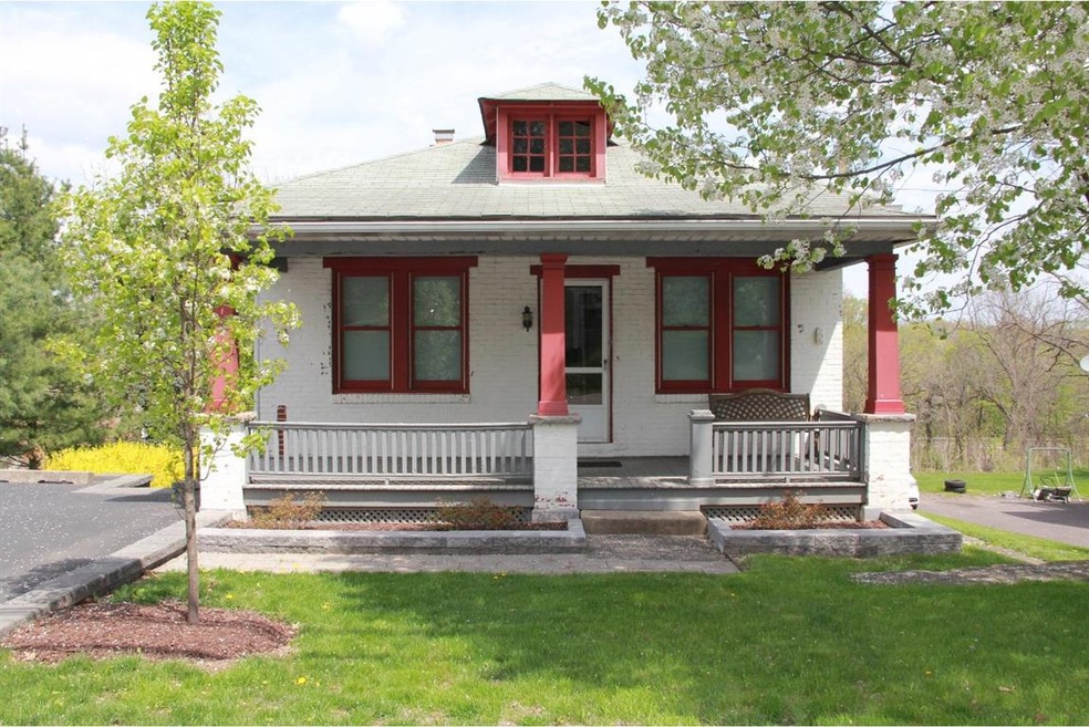 833 E Schuylkill Rd, Pottstown, PA 19465 - photo 1