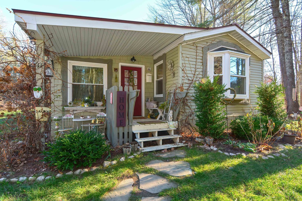 11 Fanny Dr, Allenstown, NH 03275 - photo 1