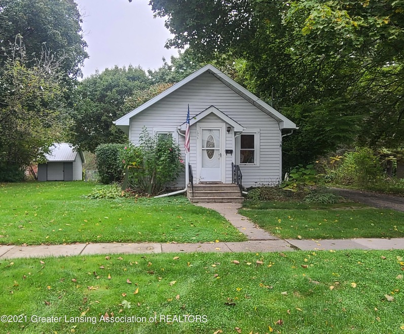 1975 Elm St, Holt, MI 48842 - photo 1