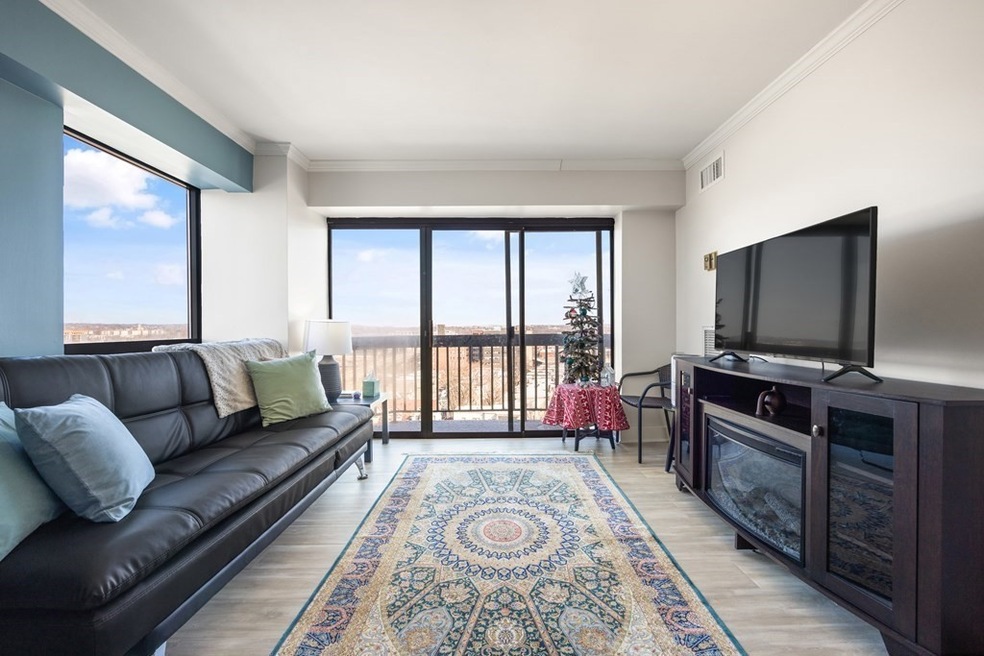 15 North Beacon St unit 814, Allston, MA 02134 - photo 1