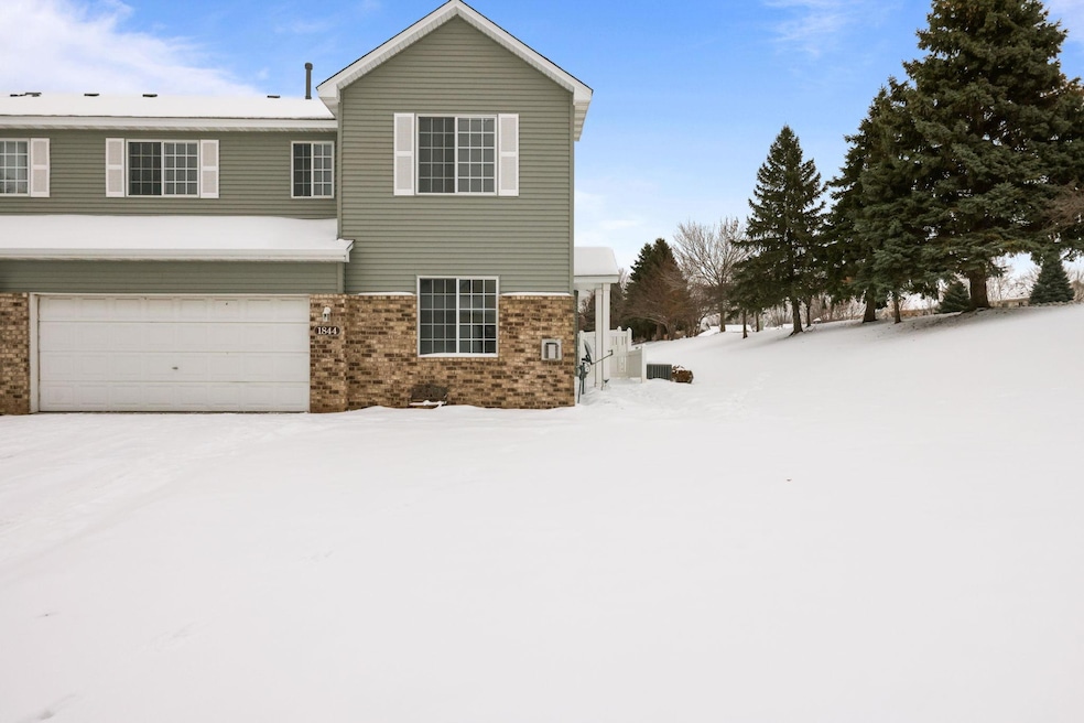 1844 Mockingbird Ave unit 1102, Shakopee, MN 55379 - photo 1