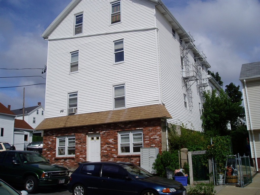 99 Tremont St unit 7, Fall River, MA 02720 - photo 1