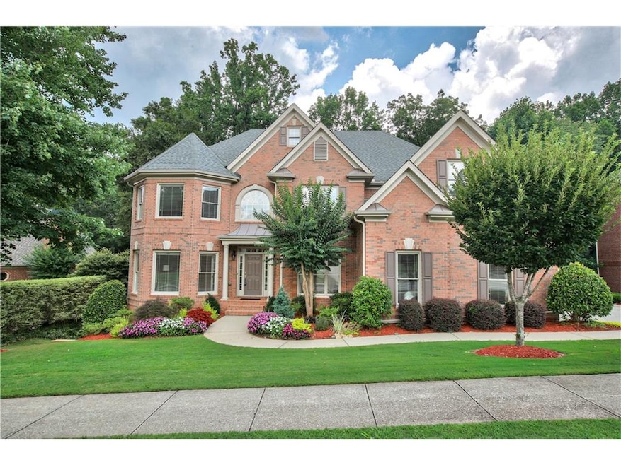 Stunning home on premium lot in sought-after Glen 