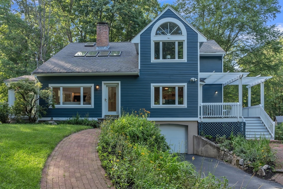 116 Maple St, Sherborn, MA 01770 - photo 1