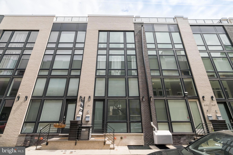 Sold $700,000 • Co-Listing Agent