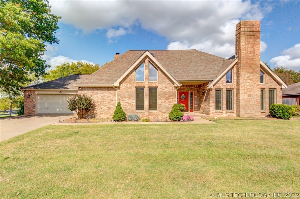 2632 Regency Rd, Bartlesville, OK 74006 - photo 1