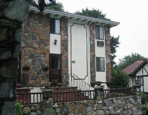 54 Hope St unit G, Stamford, CT 06906 - photo 1