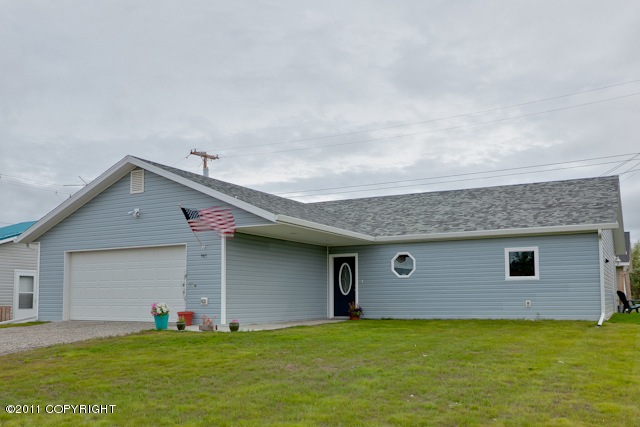 985 Marquette Loop MLS Main