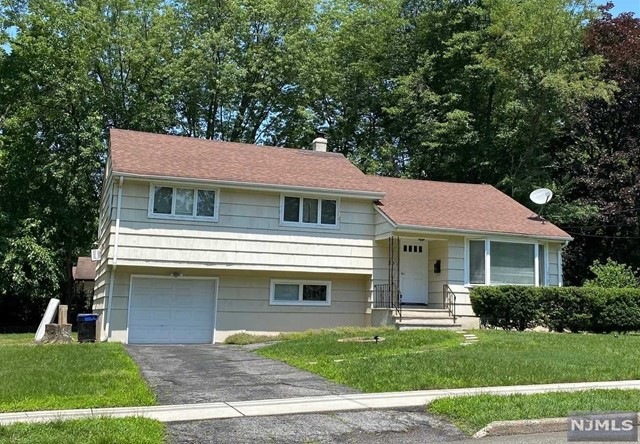 20 Collins Ave, Closter, NJ 07624 - photo 1