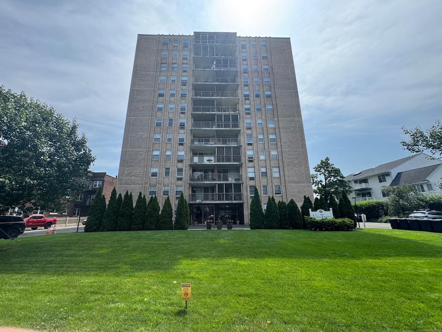 Welcome to Vista Tower