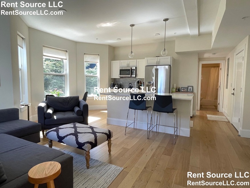 12 Arnold Cir unit 7, Cambridge, MA 02139 - photo 1