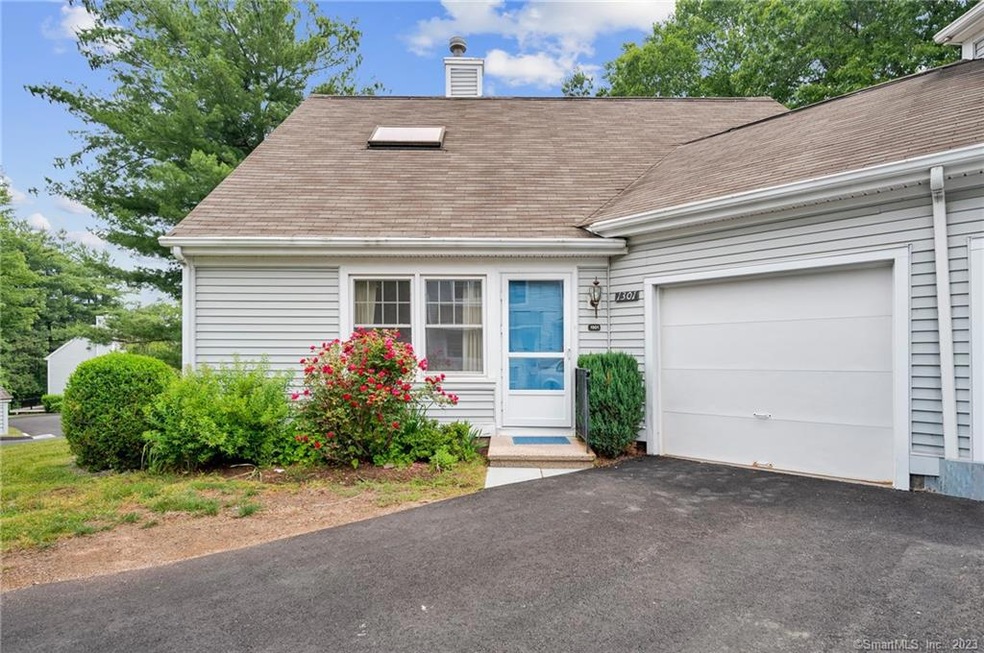 welcome to 1301 Briarwood Lane - end unit with gar
