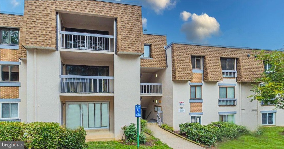 3808 Laramie Place unit 126F, Alexandria, VA 22309 - photo 1