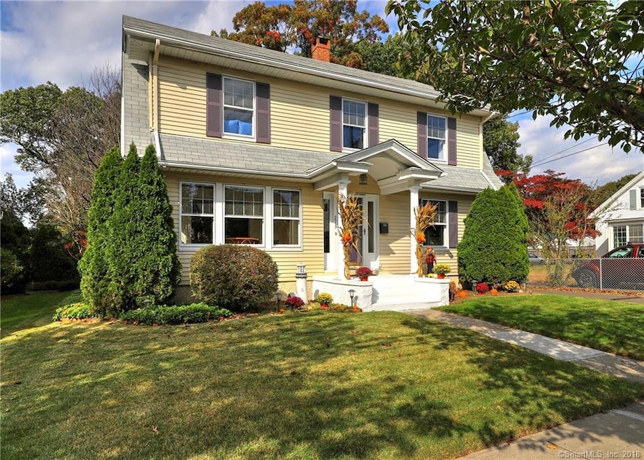 273 Housatonic Ave, Stratford, CT 06615 - photo 1