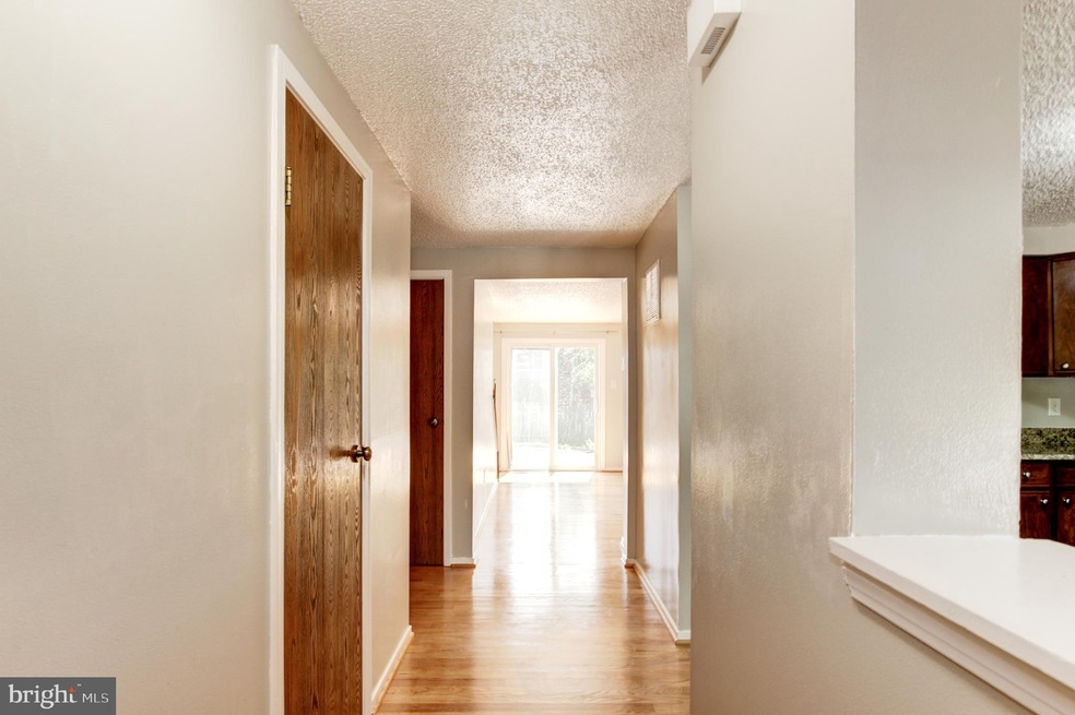 9408 Lost Trail Way, Potomac, MD 20854 - photo 1